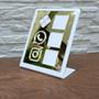 Imagem de Placa De Pagamento Pix Acrílico Com 3 Qr Code BRANCO E DOURADO