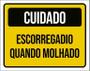 Imagem de Placa Sinalização Cuidado Escorregadio Quando Molhado 36X46