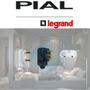 Imagem de Plug Macho 2P+T 10A Com Saida Lateral Pial Legrand 615901