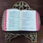 Imagem de Porta Bíblia Plástico Resistente para Altar, Estante, Mesa Suporte Apoio Livros e Leitura Quarto Cantinho Oração
