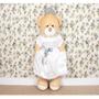 Imagem de Porta fraldas ursa vestido cetim branco, com lese/ com coroa - decoração quarto do bebe