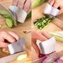 Imagem de Protetor Anticorte Dedos Mão Facas Legumes Tesouras Cozinha Aço Inox