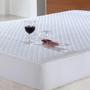 Imagem de protetor para cama casal padrão colchão matelado e impermeável branco