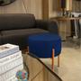 Imagem de Puff Iron Suede Azul Marinho Base Metálica Cobre - Drossi