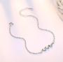 Imagem de Pulseira Prateada Folhas Vadas Strass Delicada
