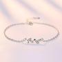 Imagem de Pulseira Prateada Folhas Vadas Strass Delicada