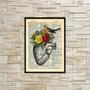 Imagem de Quadro Coração Com Flores E Pássaro 45x34cm - com vidro
