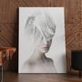 Imagem de Quadro Decorativo Canvas Girl White 50x70 - Foto Paulista