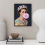 Imagem de Quadro Queen Elizabeth With Bubblegum 24X18Cm - Com Vidro