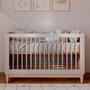 Imagem de Quarto de Bebê Completo Berço Cômoda e Guarda roupa Carvalho com Cinza Quater