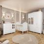 Imagem de Quarto de Bebê Completo com Berço Mini Cama Guarda-Roupa e Cômoda com Janela Elô New Móveis Peroba