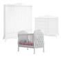 Imagem de Quarto Infantil Realeza com Roupeiro 4 Portas, Cômoda e Berço Capitonê Sintético Branco Canaã