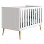 Imagem de Quarto Infantil Theo 3 portas Branco Fosco com Pés Madeira Natural - Reller Móveis