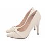 Imagem de Sapato Scarpin Bico Fino Feminino Off  White. Com Salto Alto e Fino 