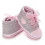 Imagem de Sapatos de Lona para Bebê Recém-nascido - Antiderrapantes com Laço e Sola Macia