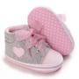 Imagem de Sapatos de Lona para Bebê Recém-nascido - Antiderrapantes com Laço e Sola Macia