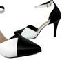 Imagem de Scarpin Mozione Salto 8cm Bicolor Com Fivela 17
