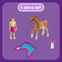 Imagem de SCHLEICH Horse Club, Playset de 4 Peças, Brinquedos de Cavalo para Meninas e Meninos de 5 a 12 anos de idade com cobertor
