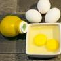 Imagem de Separador de Gema de Ovos em Silicone Amarelo Prana