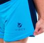 Imagem de Short duplo azul claro com detalhes em azul marinho