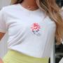 Imagem de T-Shirt Branca Espalhe Flores E Amores