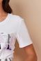 Imagem de T-shirt feminina Branco Estampa Exclusiva Localizada