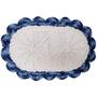 Imagem de Tapete Crochê Artesanal Oval 75 Cm Barbante Branco N 6 Borda Azul Para Quarto Escritório Sala
