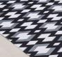 Imagem de Tapete Sala Quarto 2,50 metros Geometrico Jacquard Double Preto e Branco