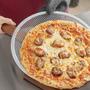 Imagem de Tela Para Pizza 40 cm Redonda Em Alumínio Reforçado Kit 3 Peças