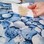 Imagem de Toalha De Mesa Limpa Fácil Tecido Impermeável Concha Azul1,40m X 1,40m