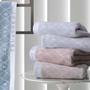 Imagem de Toalha de Rosto Trussardi Speciale 48x90cm Azul com Monograma Jacquard 540g/m²