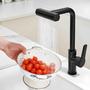 Imagem de Torneira de Cozinha Gourmet Monocomando Luxo Misturador com Ducha Spray Tripla Função Casa Giratória Água Quente e Fria Moderna Bancada Pia