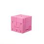 Imagem de Toy Areaware Cubebot Micro Pink com 10,8 cm de altura em madeira de faia