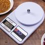 Imagem de "Transforme sua cozinha em um laboratório de precisão com nossas Balanças Digitais. Alta precisão e capacidade de 10kg p