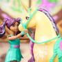 Imagem de Unicorn Academy Boneco E Unicórnios Ava E Leaf Com 2 Acessórios 003809 - Sunny