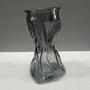 Imagem de VASO DECORATIVO ENFEITE CASA AMASSADO HOME&CO VIDRO 21x9x13cm FUME