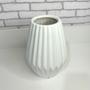 Imagem de Vaso em cerâmica branco canelado 20ax13,5l/cm