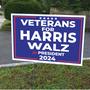 Imagem de Yard contratou veteranos para Harris Walz para presidente 2024 Blue