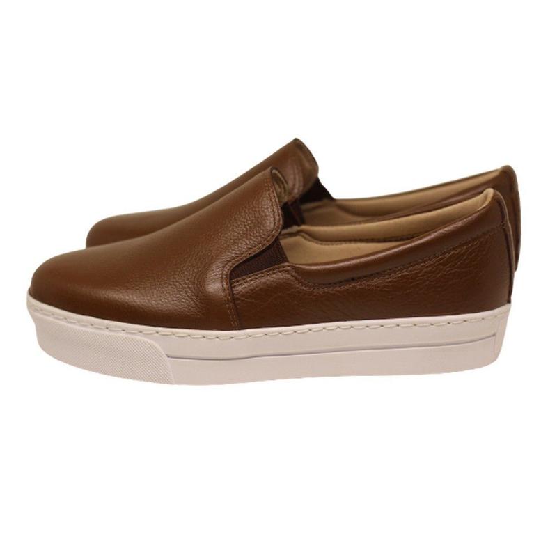 Tênis Feminino Slip On em Couro Marrom - Spinelli - Slipper / Slip On ...
